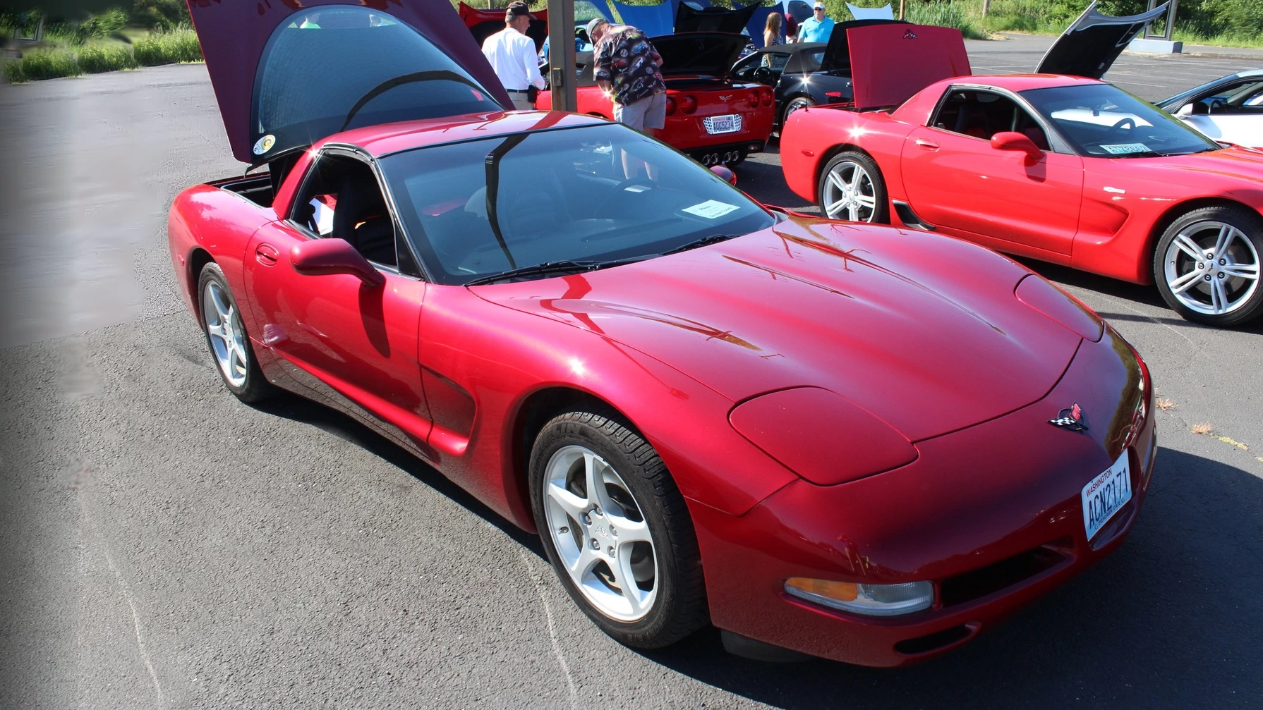 Click to Enlarge-Esc to Close Corvette Generations/C5/C5 2004 Red CA.webp
